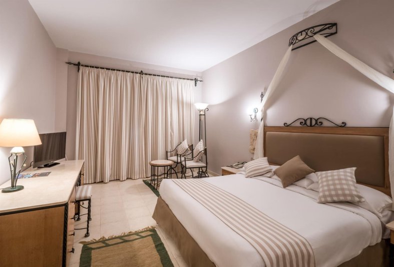 Standard Sea View Room