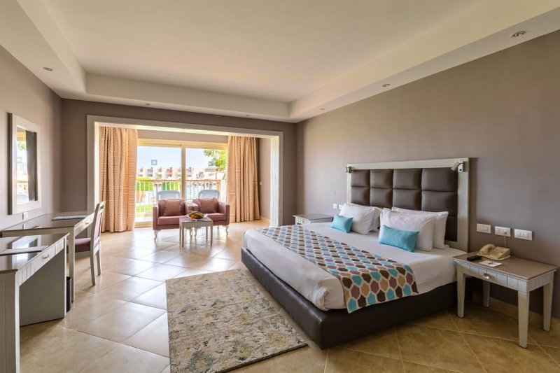 Deluxe Partial Sea View Room