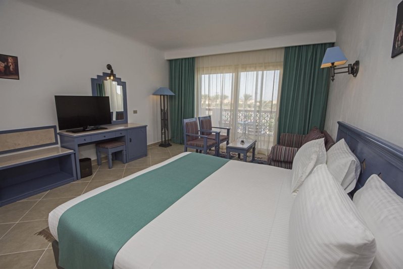 Family Suite Pool View