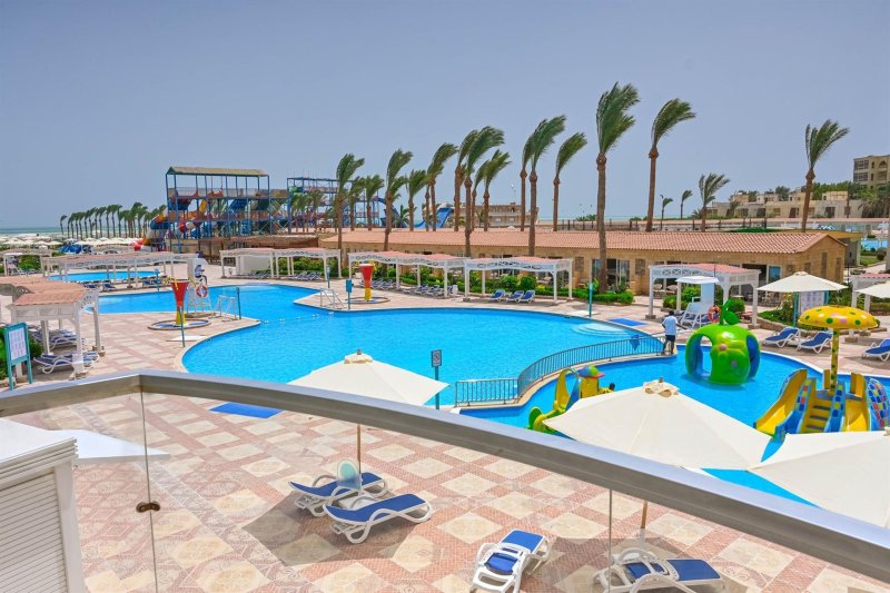 Hurghada utazás Riviera Aqua Park Resort
