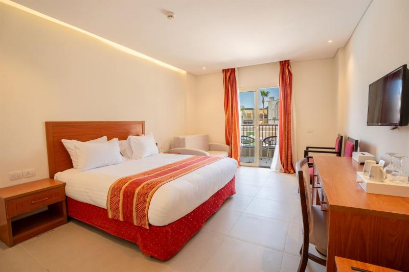 Standard Pool View Room