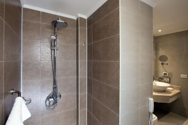 Family Suite Second Line