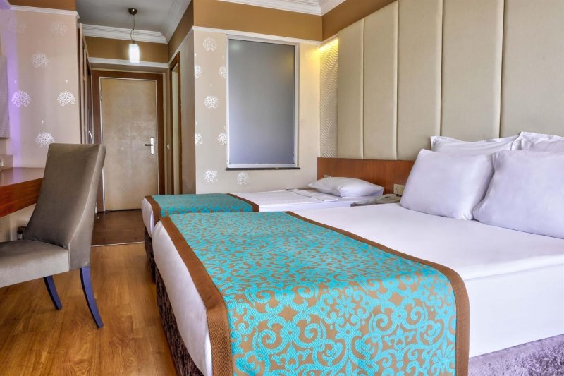 Economy Room