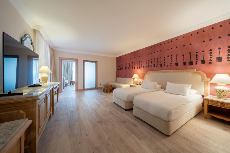 Main Building Swimup Family Room