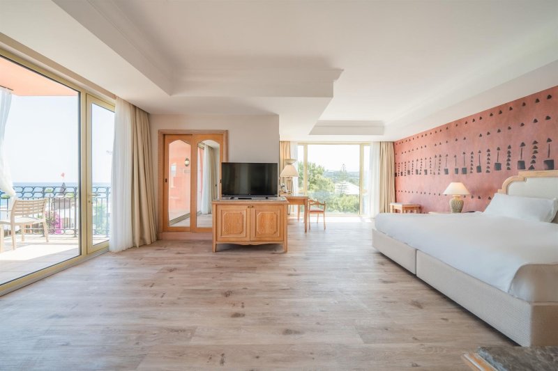 Main Building Deluxe Suite Side Sea