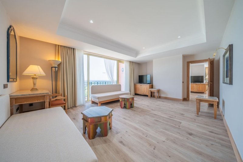 Main Building Deluxe Suite Side Sea