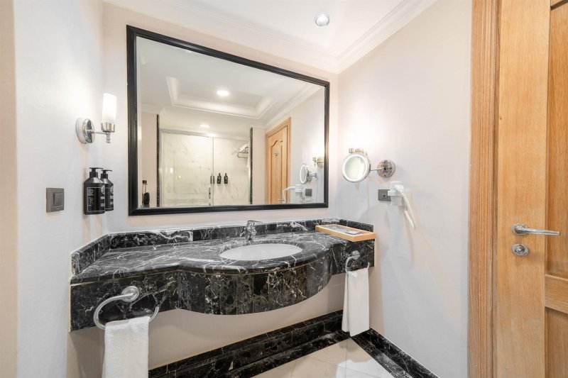 Main Building Junior Suite Side Sea