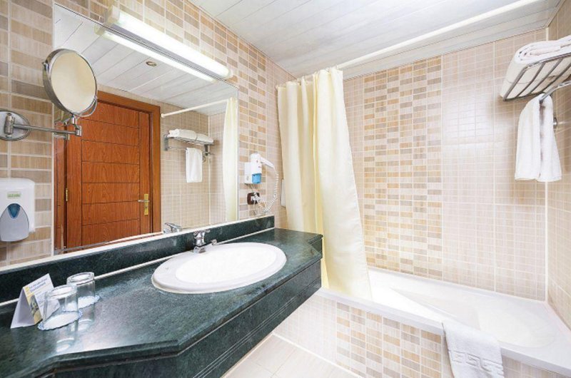 Comfort Plus Garden View Room