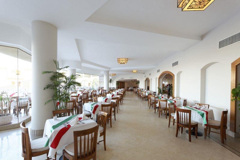 Marsa Alam utazás The Three Corners Fayrouz Plaza