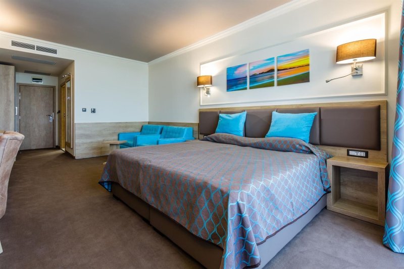 Napospart utazás Tiara Beach