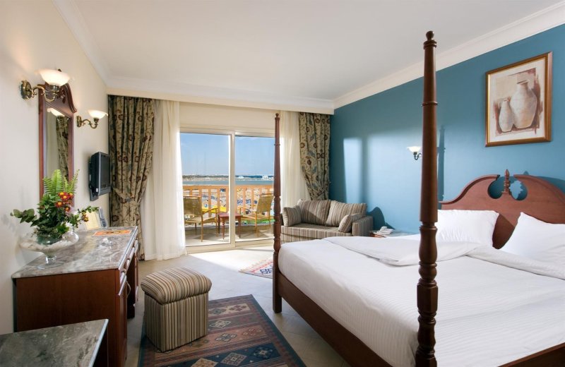 Standard Pool View Room