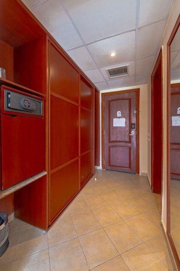 Swim Up Room Adult Only