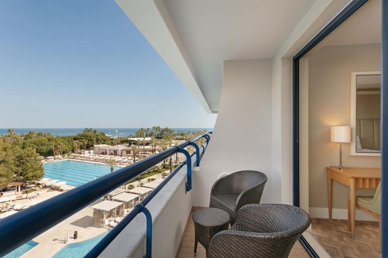 Standard Room Side Sea View