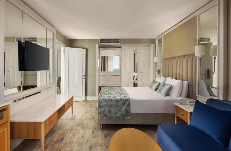 Colonel Suite