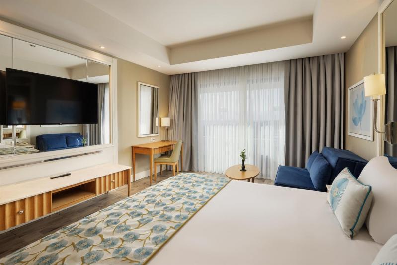 Colonel Suite