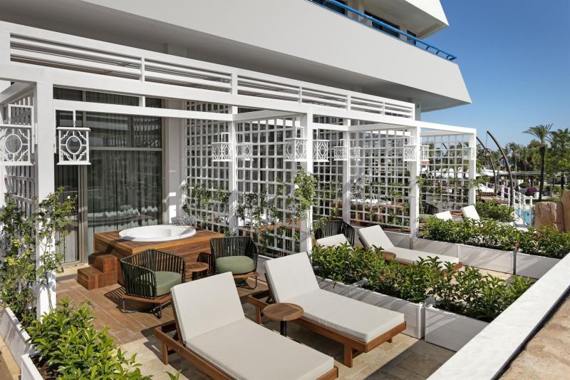 Dublex Suite Terrace With Jacuzzi
