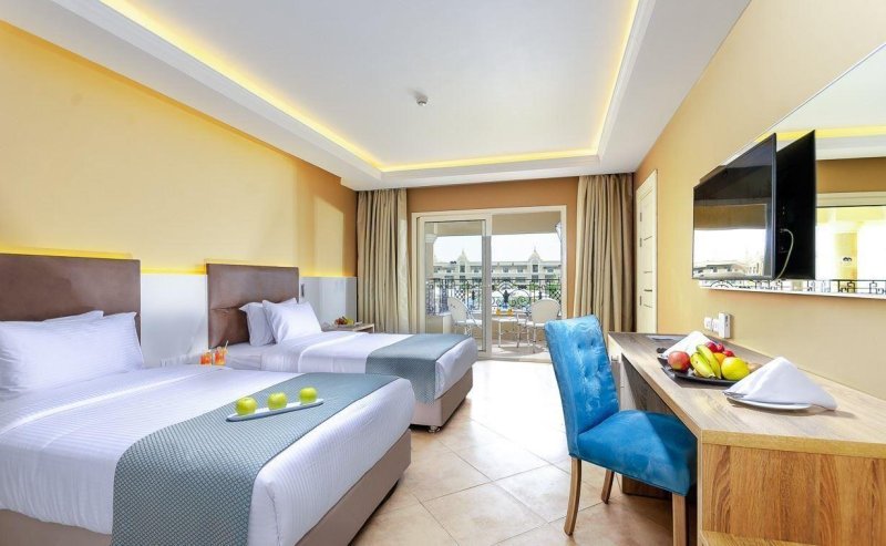 Hurghada utazás Titanic Royal Aqua Park