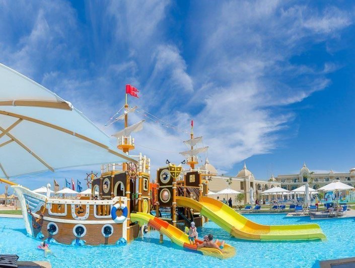 Hurghada utazás Titanic Royal Aqua Park