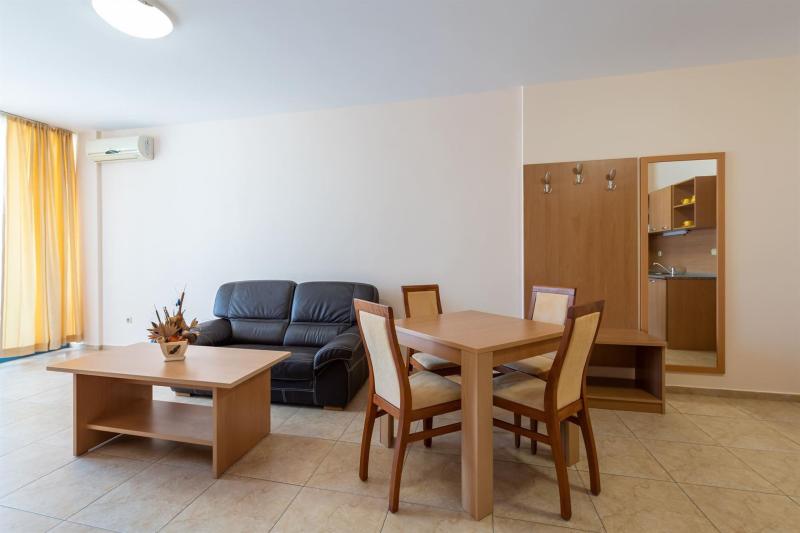 Trakia Plaza Apartments Napospart
