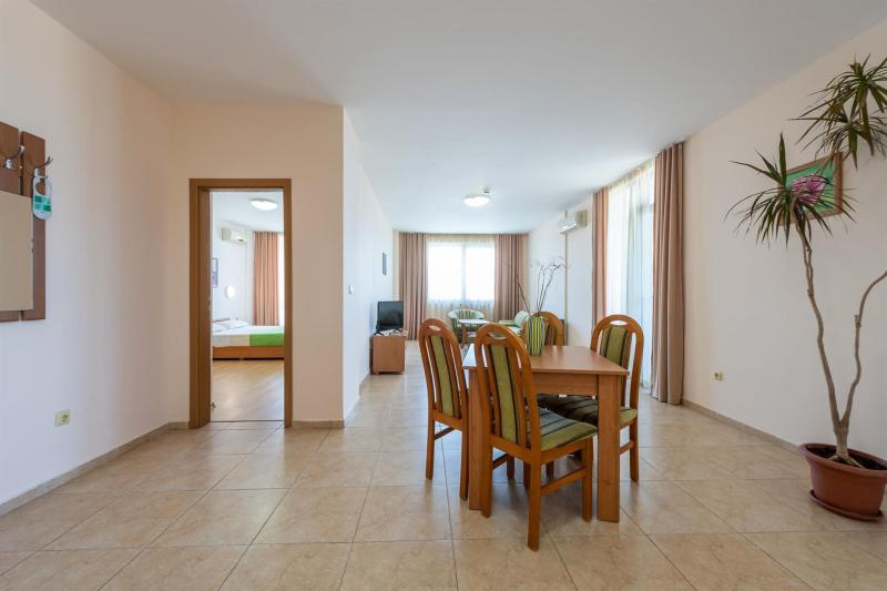 Trakia Plaza Apartments Napospart