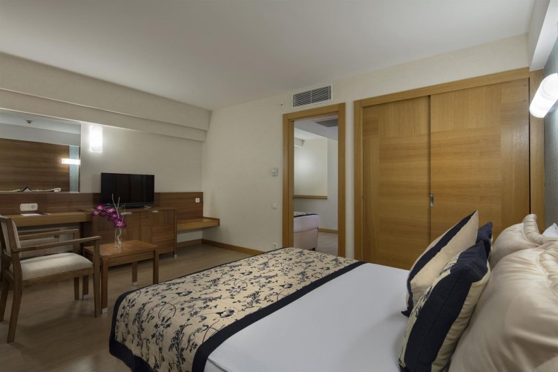 Suite Room Side Sea View
