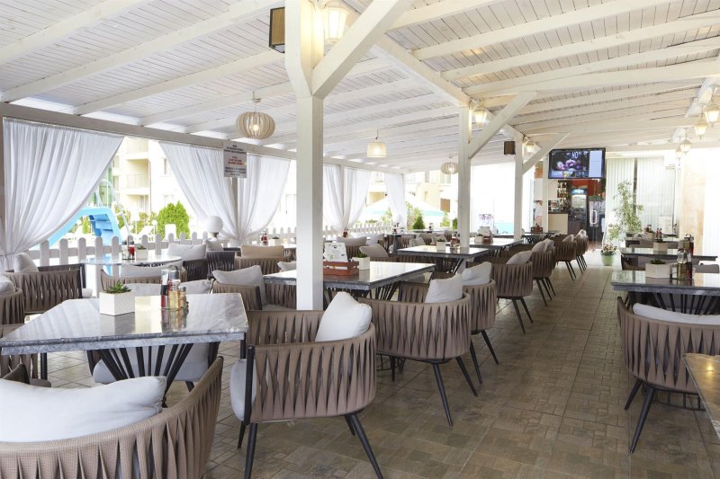 Napospart utazás Vechna R