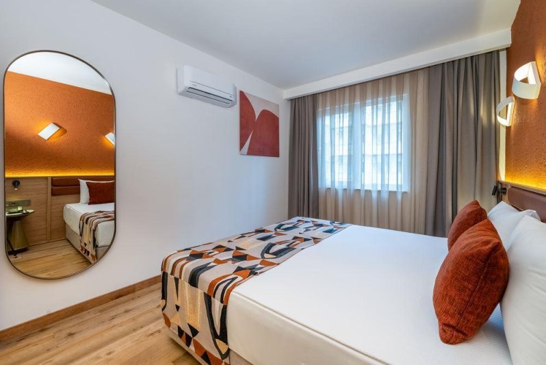 Suite Room Land View