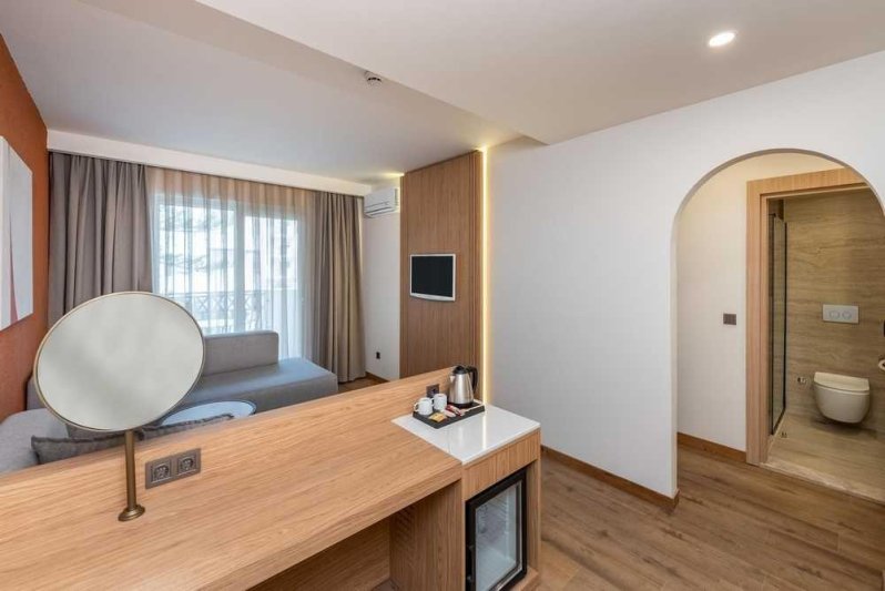 Suite Room Land View