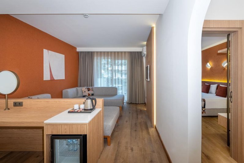 Suite Room Land View