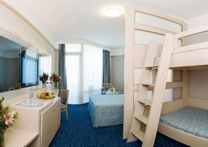 Family Room With Bunkbed
