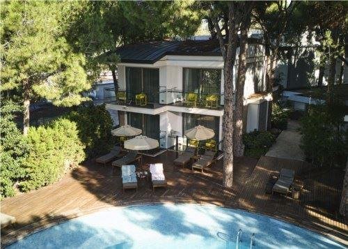 Lagoon Duplex Swim-up (75 m2)