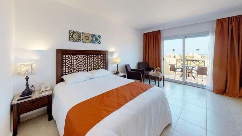 Deluxe Garden View Room