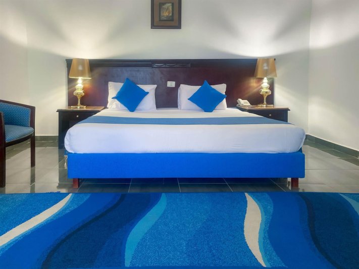Standard Pool View Room