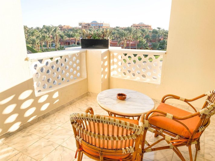 Standard Pool View Room