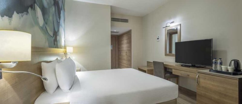 Economy Room