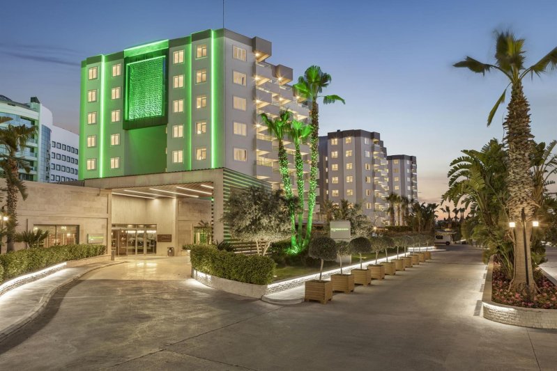 Antalya utazás Wyndham Garden Lara 