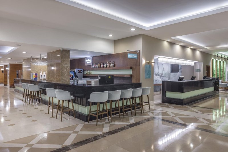 Antalya utazás Wyndham Garden Lara 