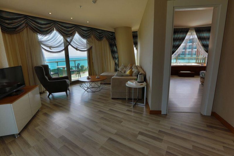 Deluxe Suite Room Sea View
