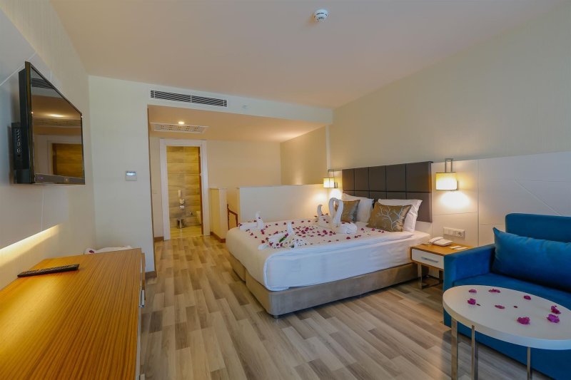 Family 2 Rooms