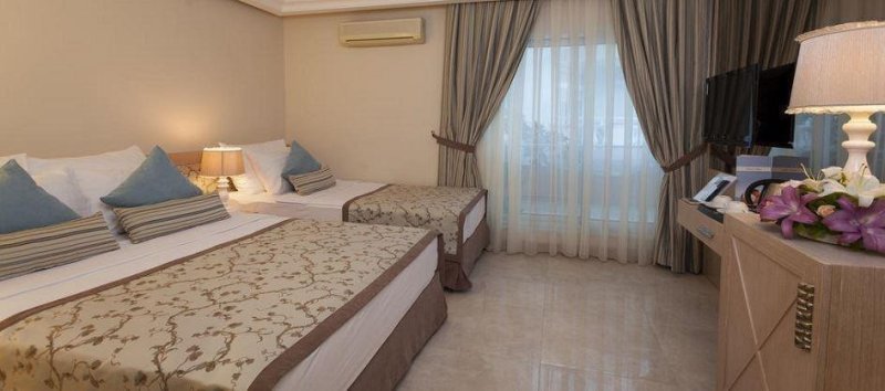 Club Suite Room
