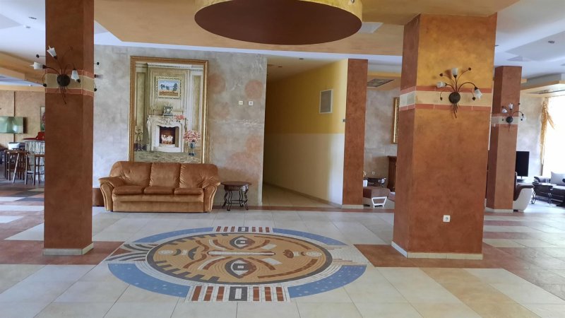 Napospart utazás Yavor Palace