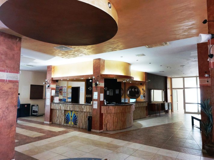 Napospart utazás Yavor Palace