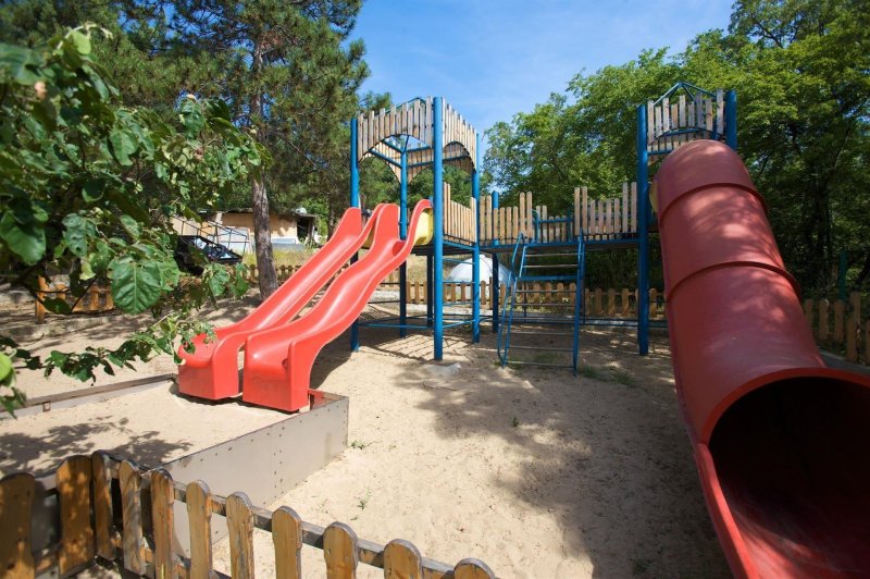 Napospart utazás Zora Sb