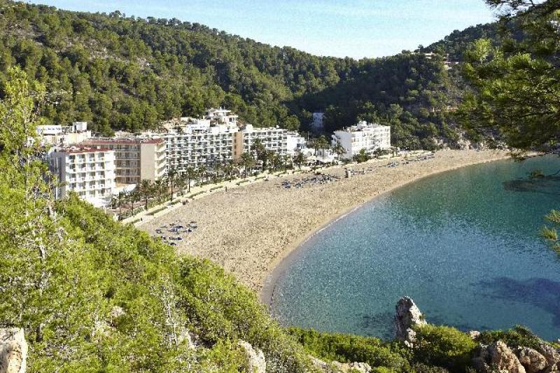 Ibiza Cala San Vicente utazás Hotel Grupotel Imperio Playa