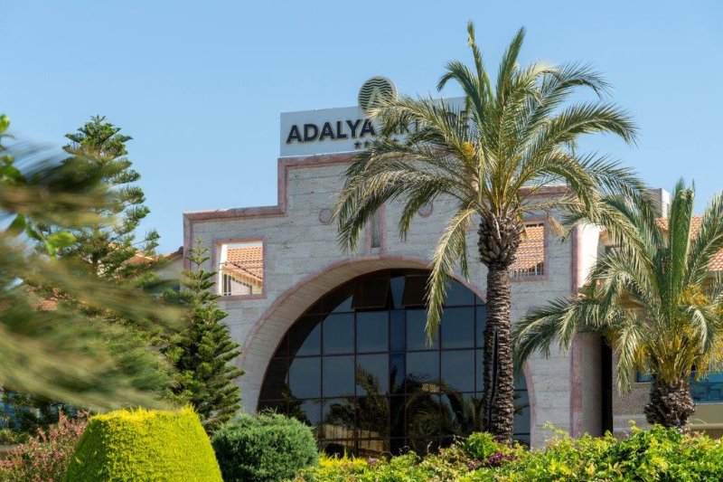 Side utazás Adalya Artside