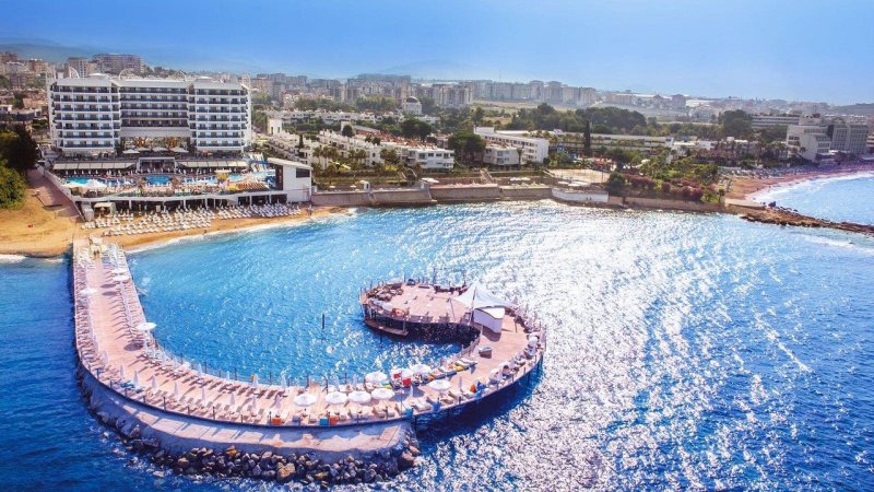Alanya utazás Azura Deluxe Resort & Spa Hotel