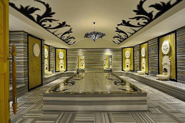 Alanya utazás Azura Deluxe Resort & Spa Hotel