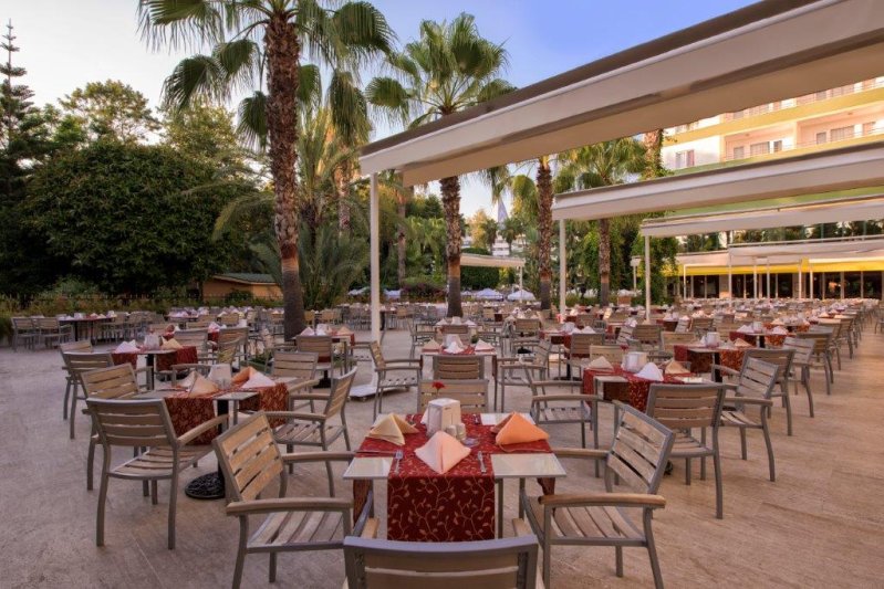 Alanya utazás Delphin Botanik Hotel