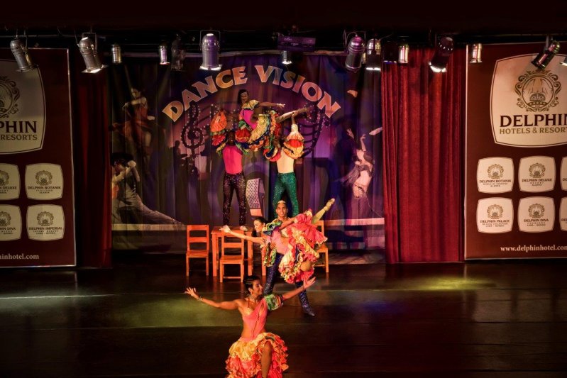 Alanya utazás Delphin Deluxe Resort Hotel