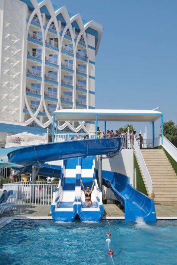 Alanya utazás Granada Luxury Beach